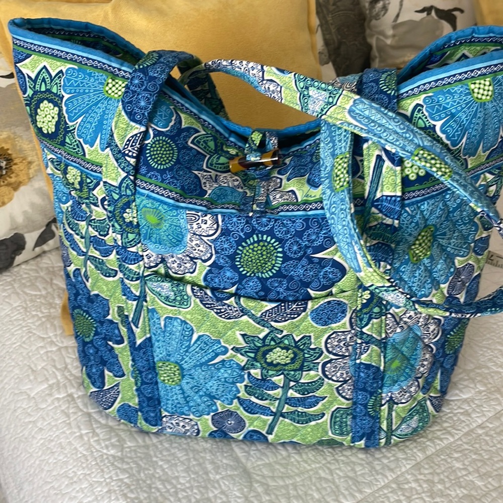 Vera Bradley Doodle Daisy tote bag
